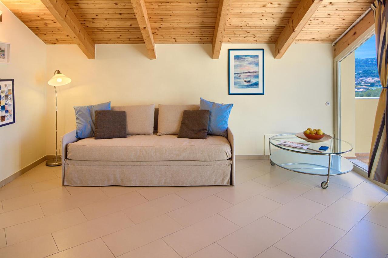 Appartamenti Villa Il Poggiolo Diano Marina Dış mekan fotoğraf