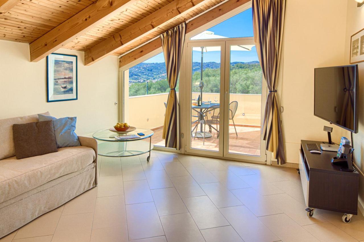 Appartamenti Villa Il Poggiolo Diano Marina Dış mekan fotoğraf