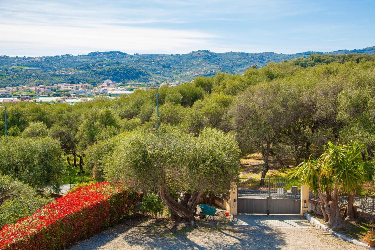 Appartamenti Villa Il Poggiolo Diano Marina Dış mekan fotoğraf