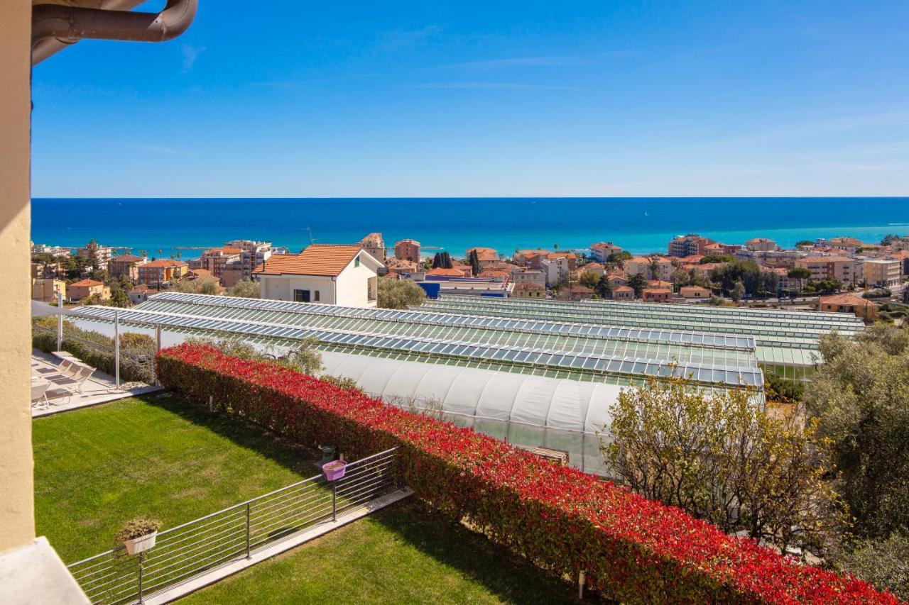 Appartamenti Villa Il Poggiolo Diano Marina Dış mekan fotoğraf