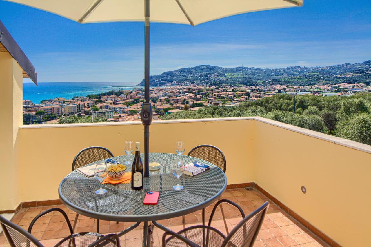 Appartamenti Villa Il Poggiolo Diano Marina Dış mekan fotoğraf