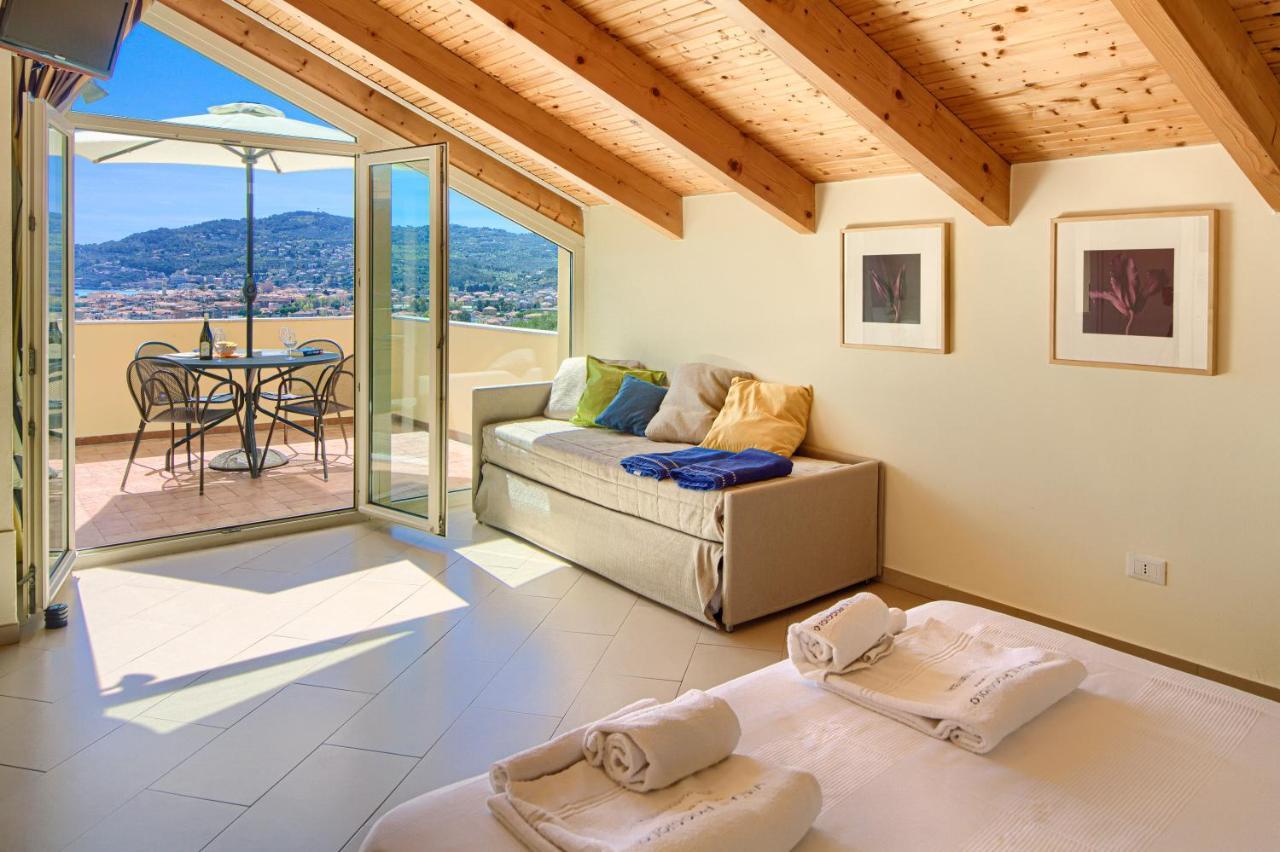 Appartamenti Villa Il Poggiolo Diano Marina Dış mekan fotoğraf