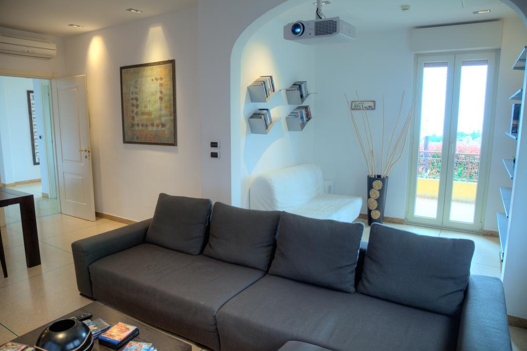 Appartamenti Villa Il Poggiolo Diano Marina Dış mekan fotoğraf