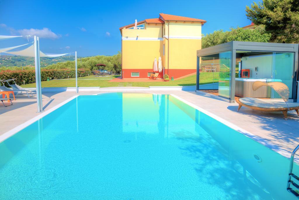 Appartamenti Villa Il Poggiolo Diano Marina Dış mekan fotoğraf