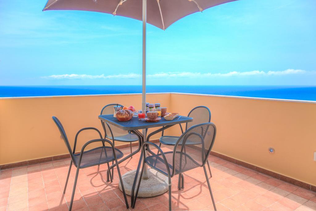 Appartamenti Villa Il Poggiolo Diano Marina Dış mekan fotoğraf