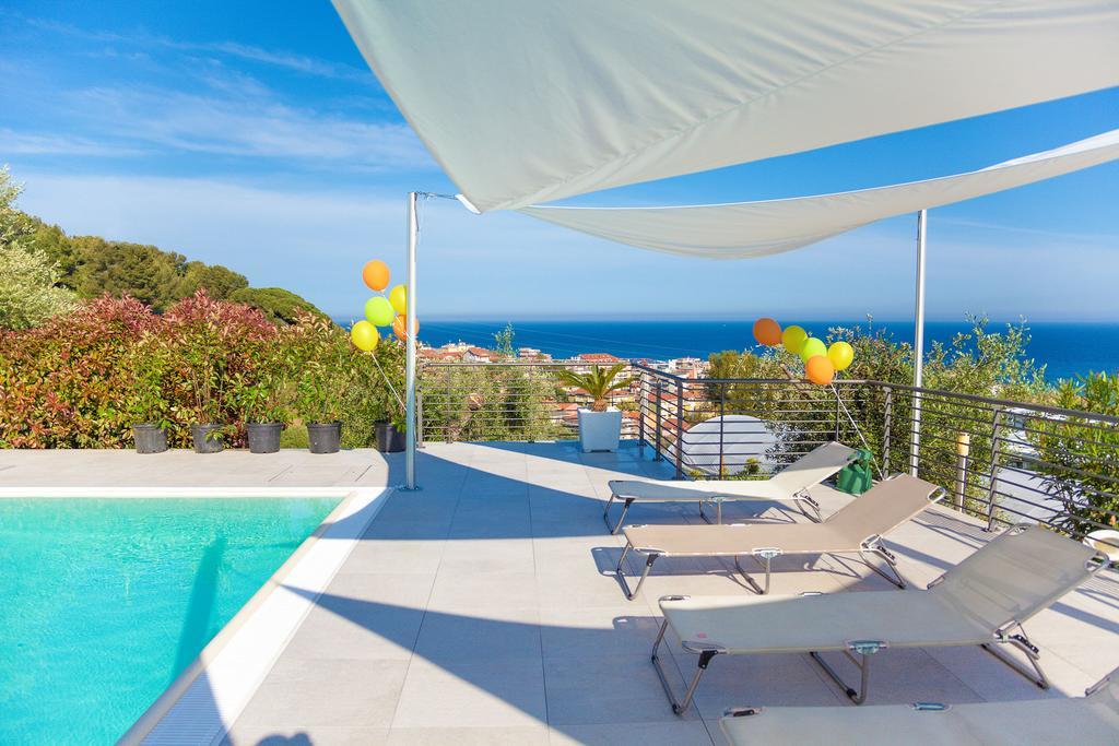 Appartamenti Villa Il Poggiolo Diano Marina Dış mekan fotoğraf
